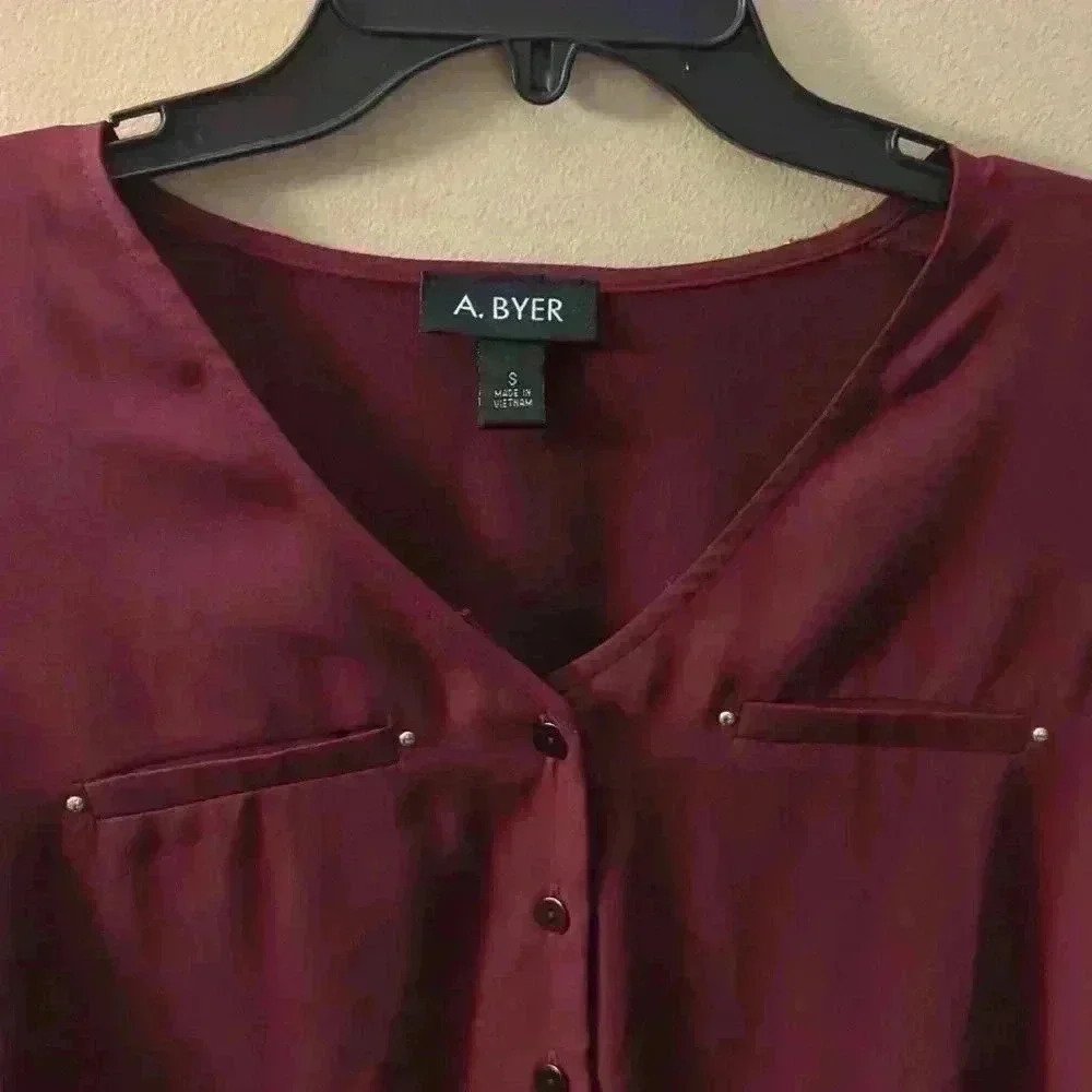 A. Byer, burgundy blouse, small - Picture 3 of 4